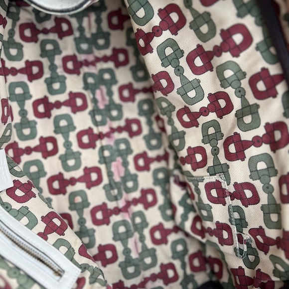 Gucci med size satchel in good condition! - Picture 6 of 9
